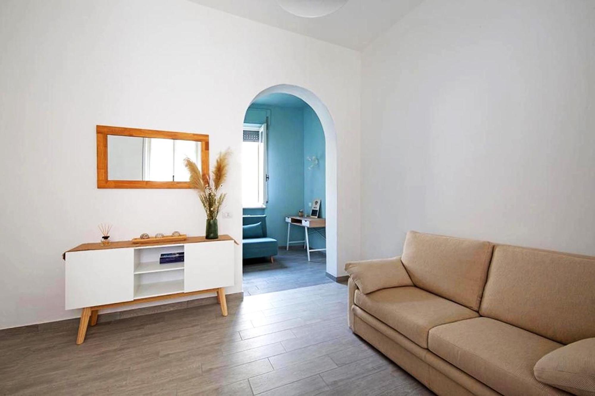 Casa Luna - Appartamento Vicino Al Centro Novara Esterno foto